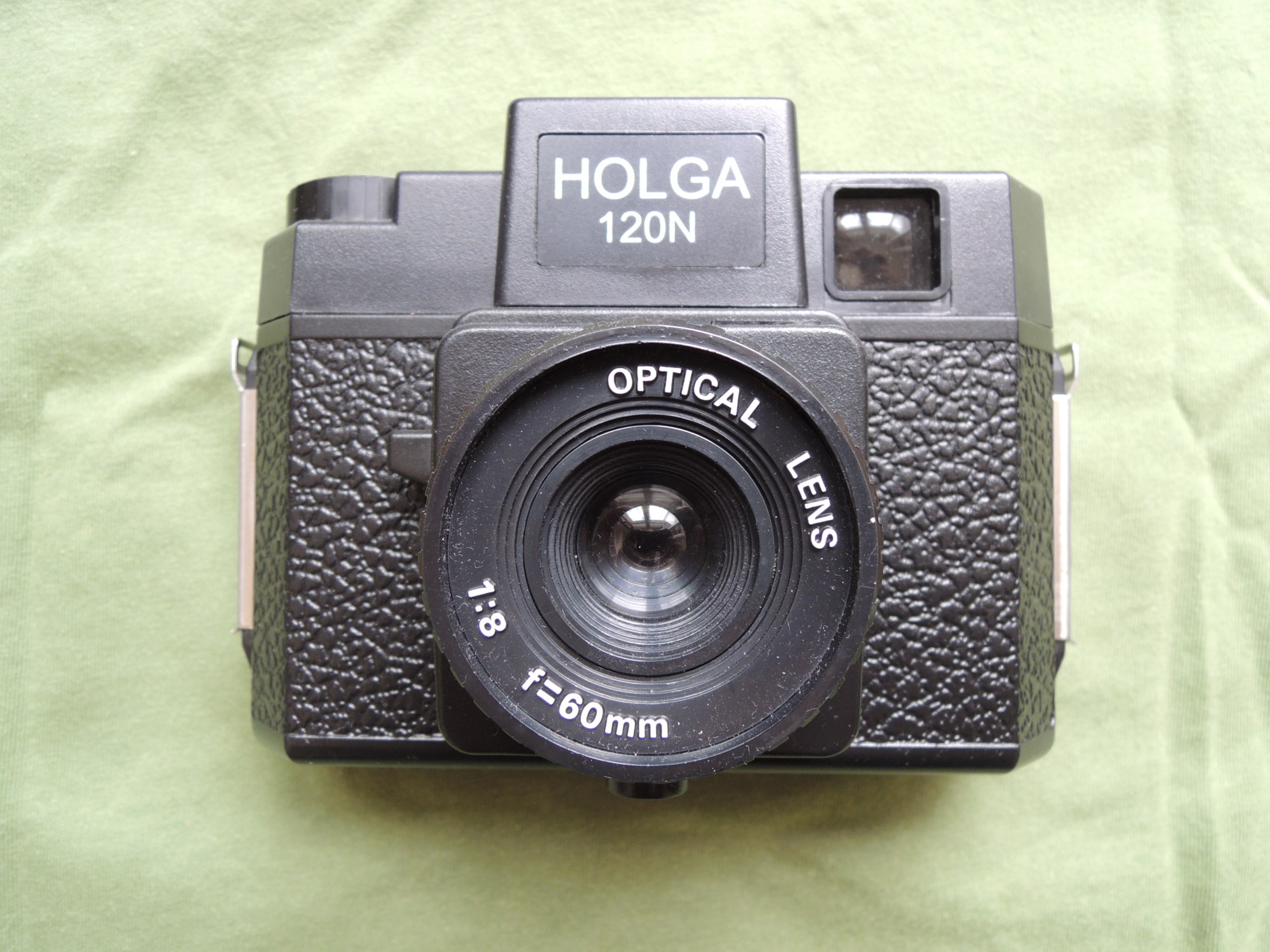 Holga 120N front