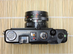 Yashica Electro 35 GT top