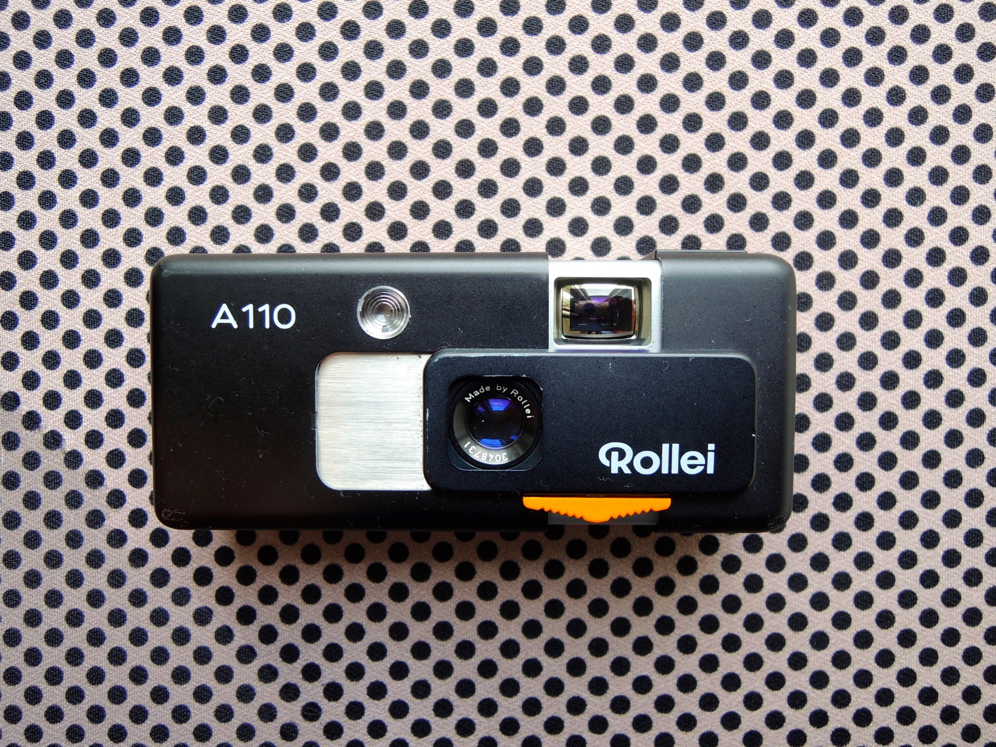 Rollei A110 front open